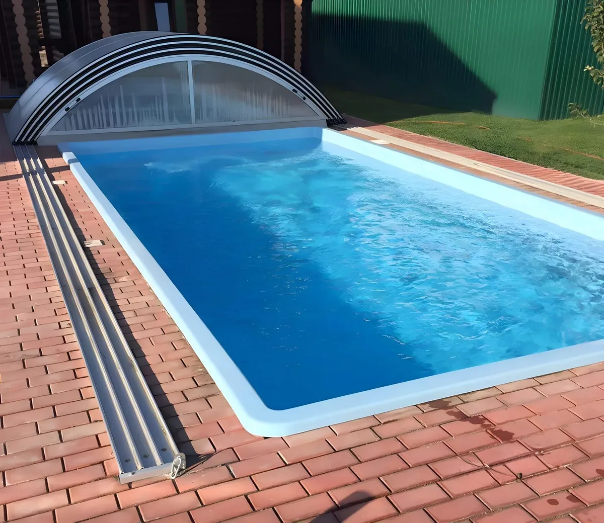 Laguna 7 — вечернее освещение в Дубне